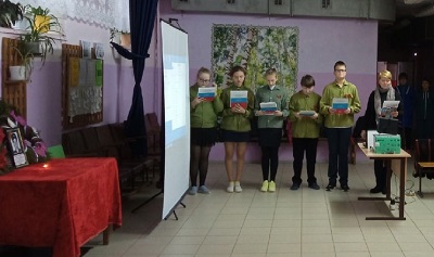 Дети читают стихи в МКОУ ООШ с. Фатеево